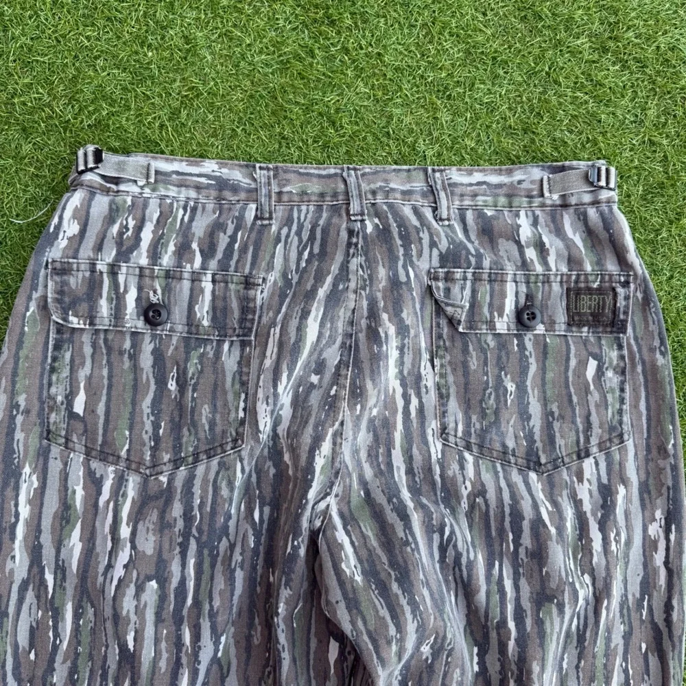 Vintage 90s Liberty‎ Realtree Camo Pants Size 37x31 USA Tree Bark Cargo Gorpcore